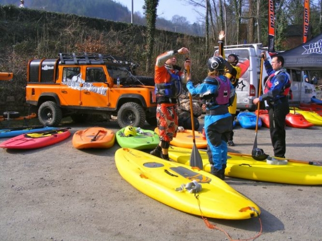  Prepararsi a remare sul fiume Dee 